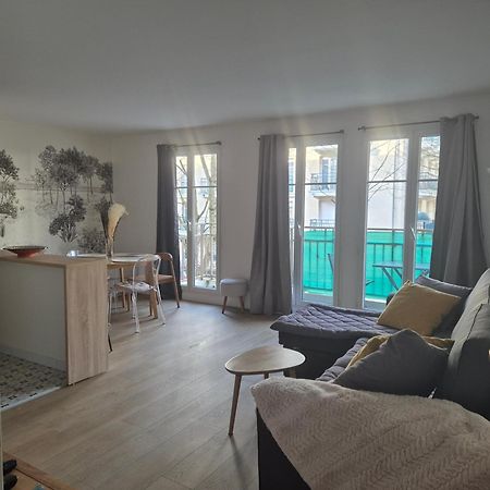 Appartement Cosy Pres Du Rer เชสซี ภายนอก รูปภาพ