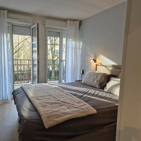 Appartement Cosy Pres Du Rer เชสซี ภายนอก รูปภาพ