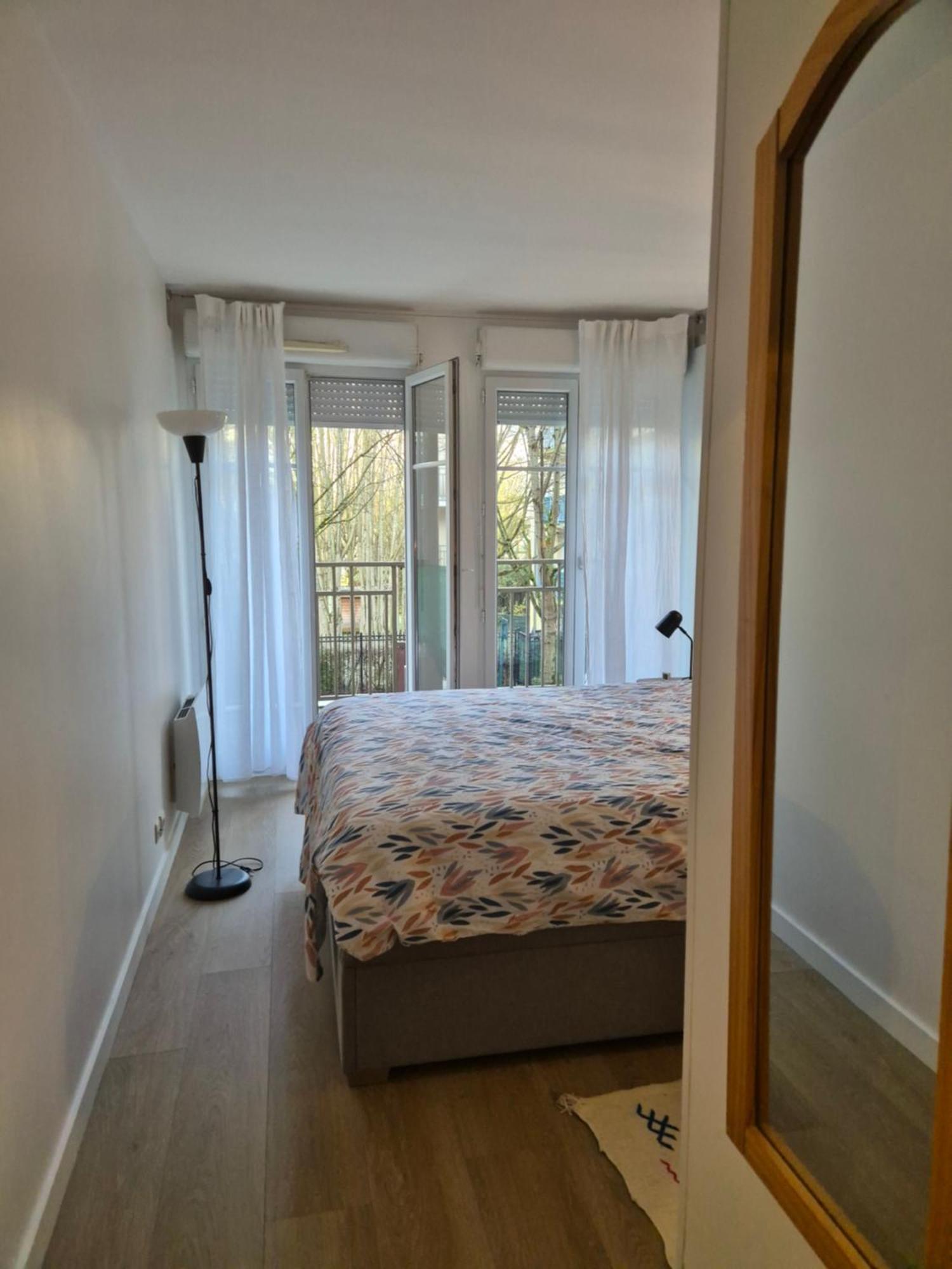 Appartement Cosy Pres Du Rer เชสซี ภายนอก รูปภาพ